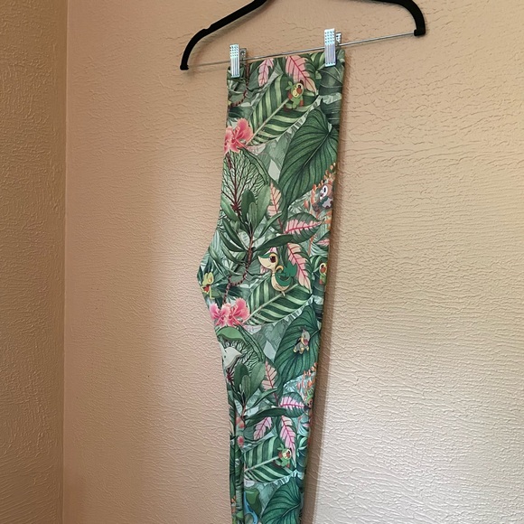 Blackmilk pokemon Leggings - Picture 5 of 5